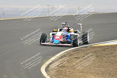 media/Jan-26-2025-CalClub SCCA (Sun) [[cfcea7df88]]/Group 2/Race/